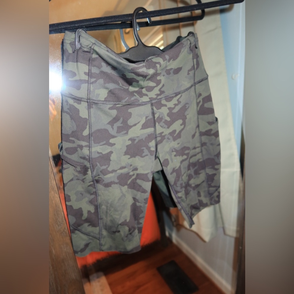 lululemon Align High-Rise Short with Pockets 8in